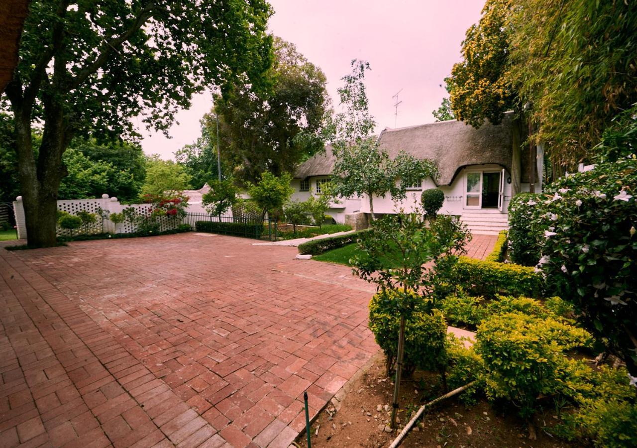 Sandton Country Manor ヨハネスブルグ エクステリア 写真